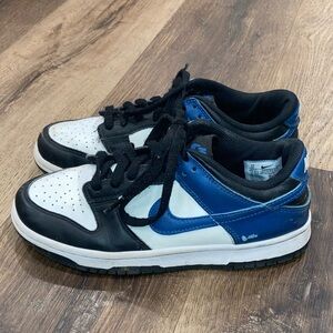 Nike Dunk Low Sneakers Tennis Shoes Size 5Y